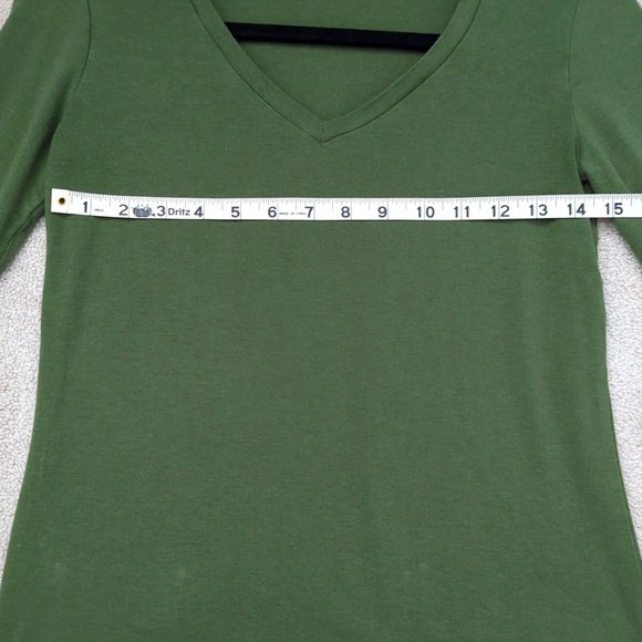 Buttercream Clothing forest green v-neck long sleeve tee XS - Picture 5 of 8
